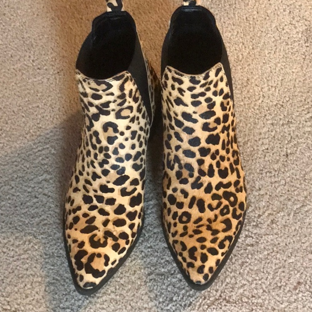 Steve Madden “Jerry” Calf Hair western inspired elastic gore Chelsea boots EUC